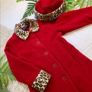 ✨3 for 40$✨GIRL RED AND CHEETAH WOOL COAT AND HAT